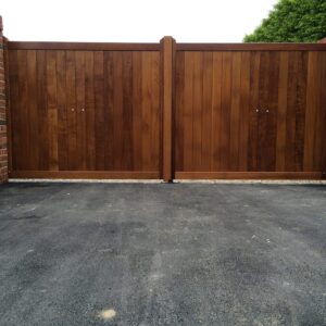 Hardwood Electric Gates Oxford