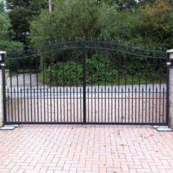 Electric gates in Basingstoke