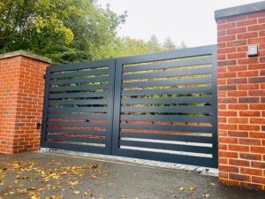 Aluminium electric gates Hungerford